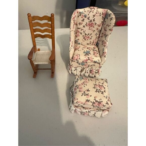 Vintage Wooden Dollhouse Miniature Furniture Set - Picture 6 of 10